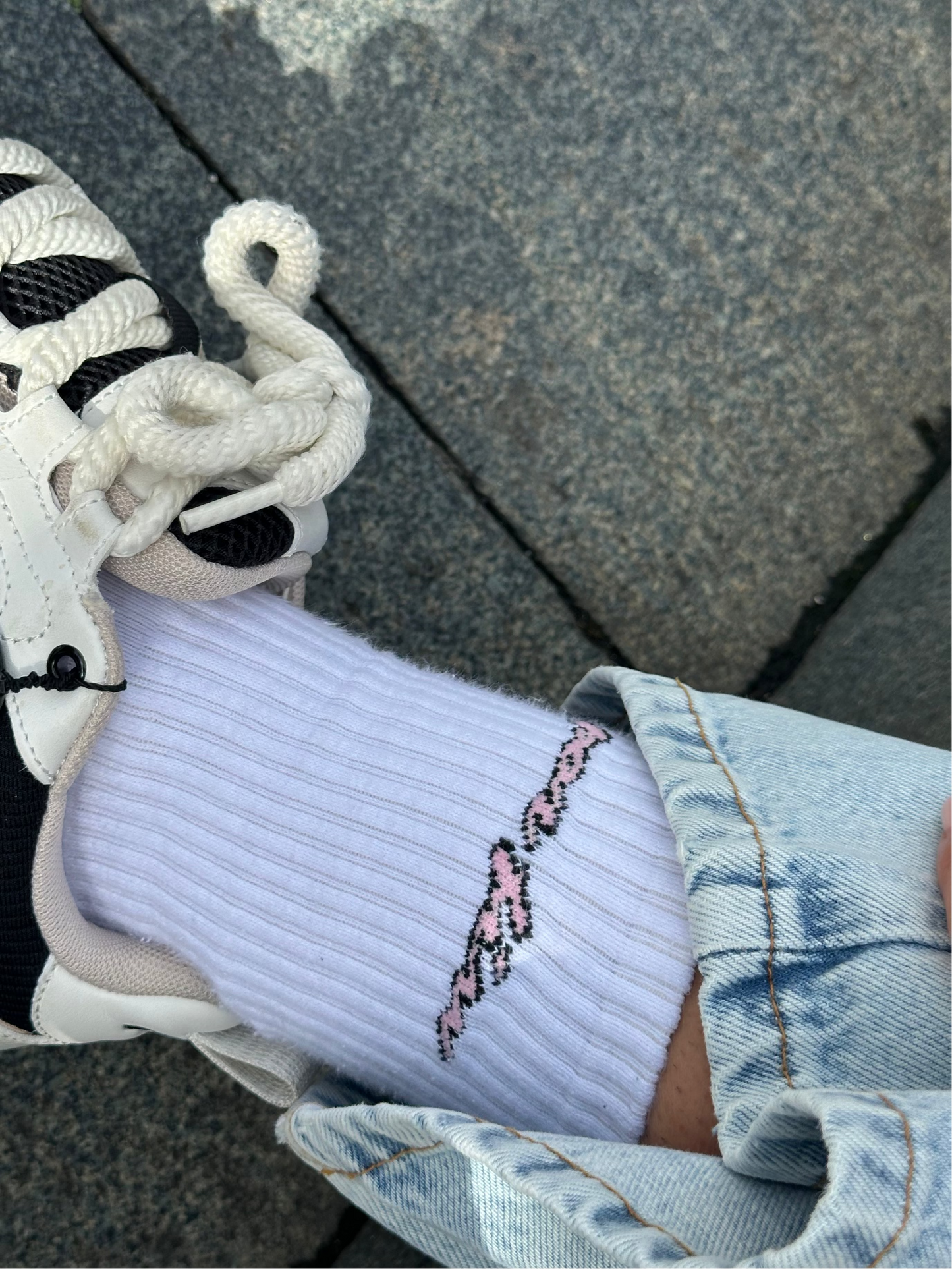 Por Fin Pixel Crew Socks - White